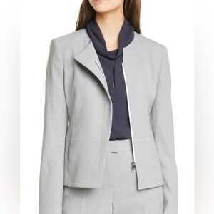 DKNY light gray  cropped lightweight 3/4 in sleeve blazer jacket size 6